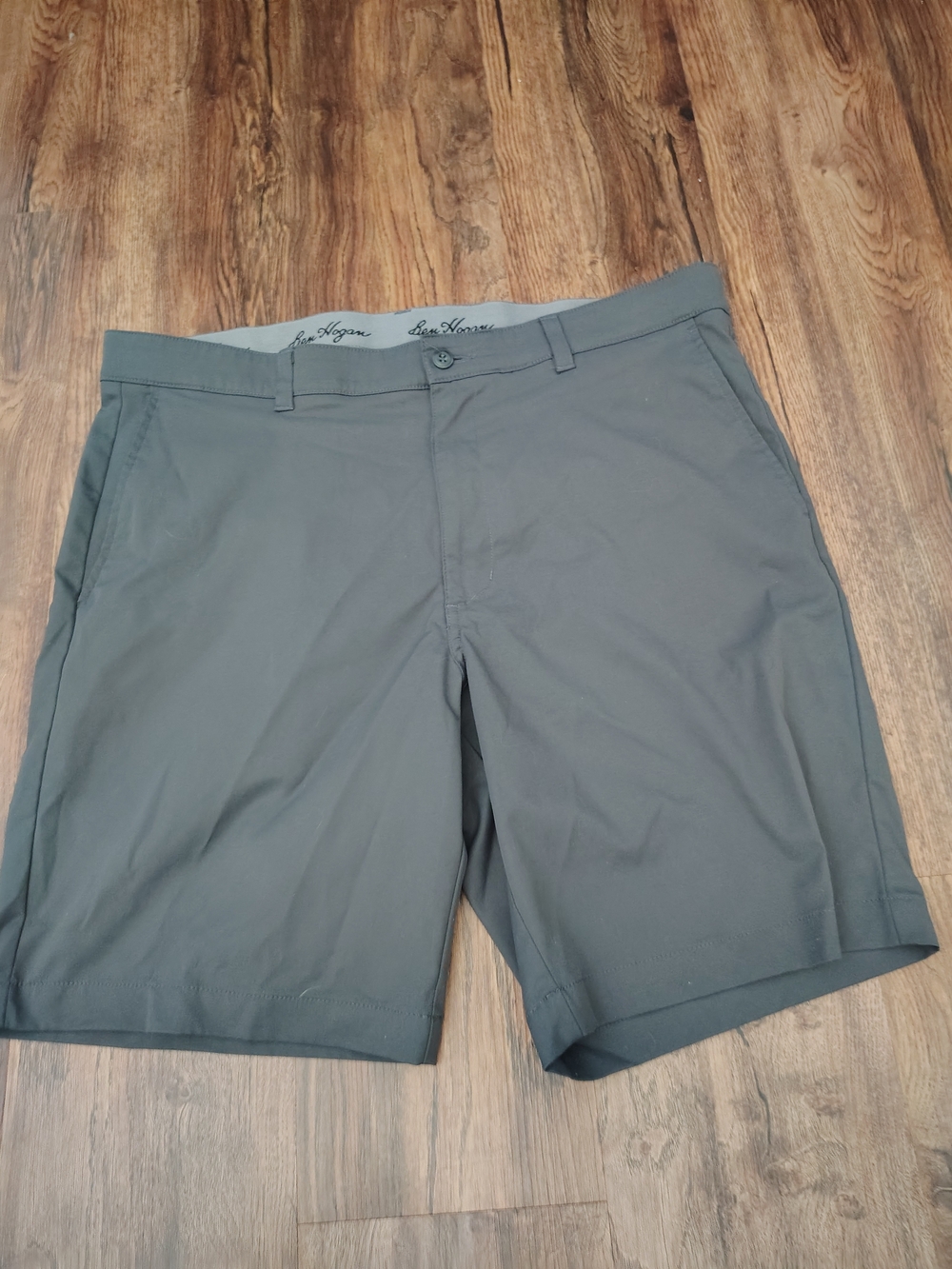 Hogan Men's Olive Short - Modern Flat Front